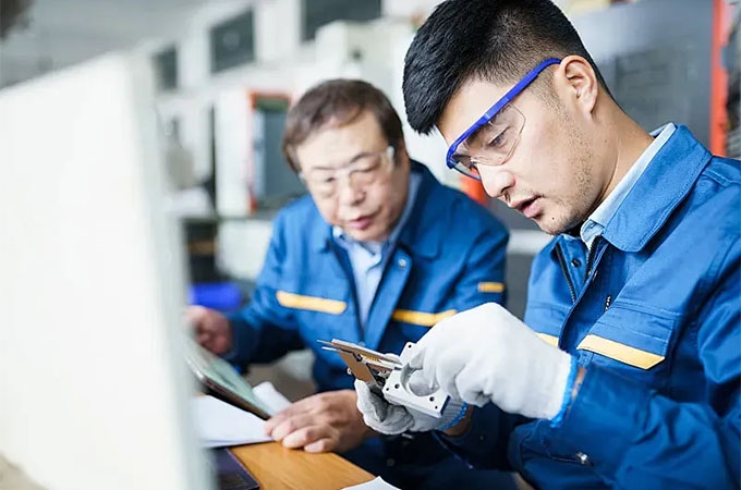 行业深耕10年的，优秀研发团队